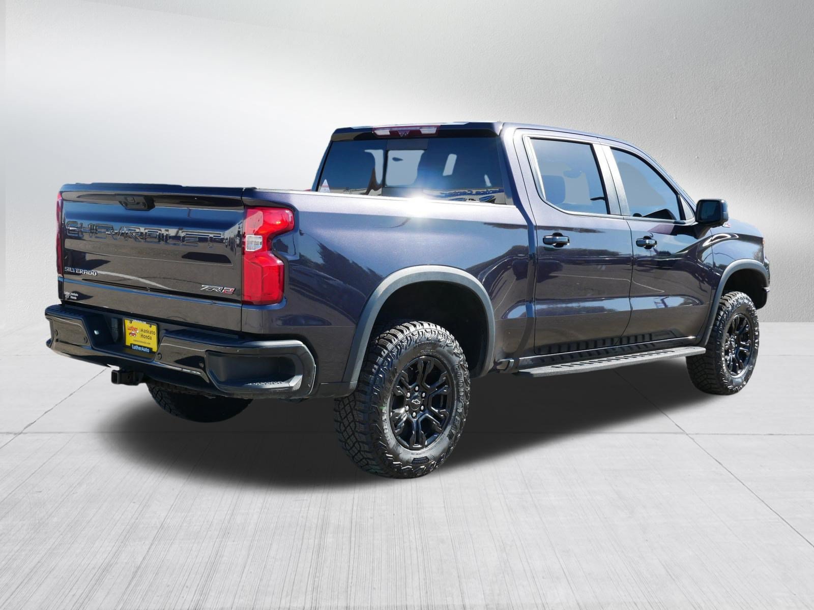Used 2022 Chevrolet Silverado 1500 ZR2 w/ Technology Package AWD/4WD image 7