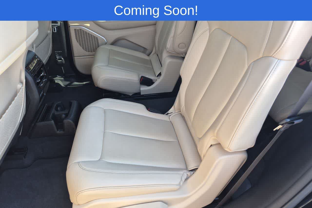Used 2022 Jeep Grand Cherokee L Limited AWD/4WD image 19