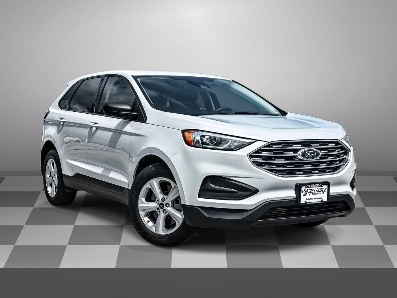 Used 2021 Ford Edge SE FWD image 1