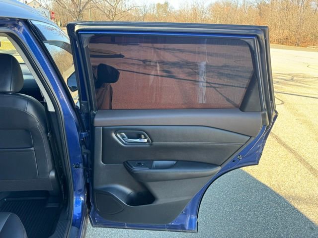 Used 2022 Nissan Rogue SL FWD image 15