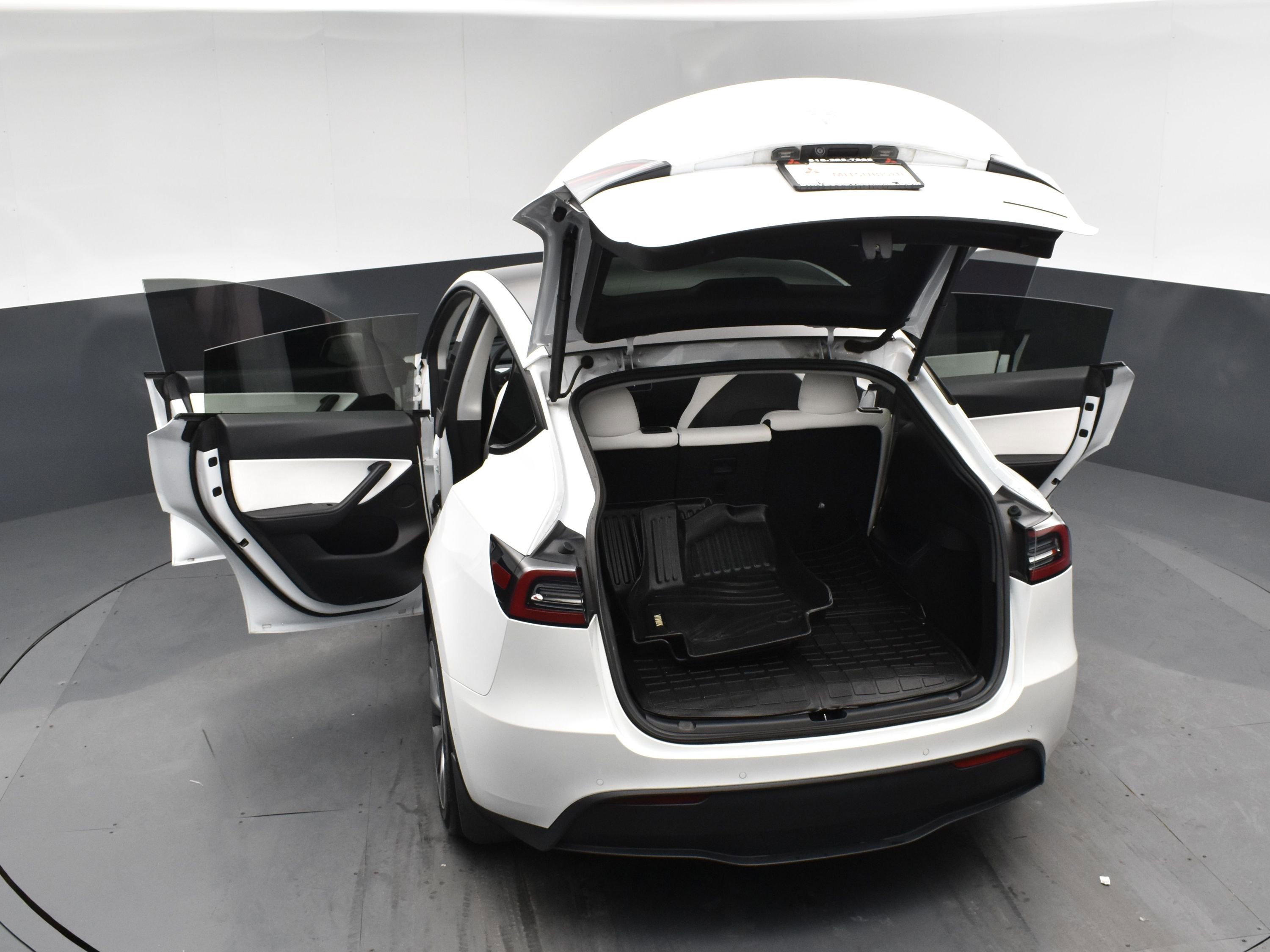 Used 2021 Tesla Model Y Long Range image 21