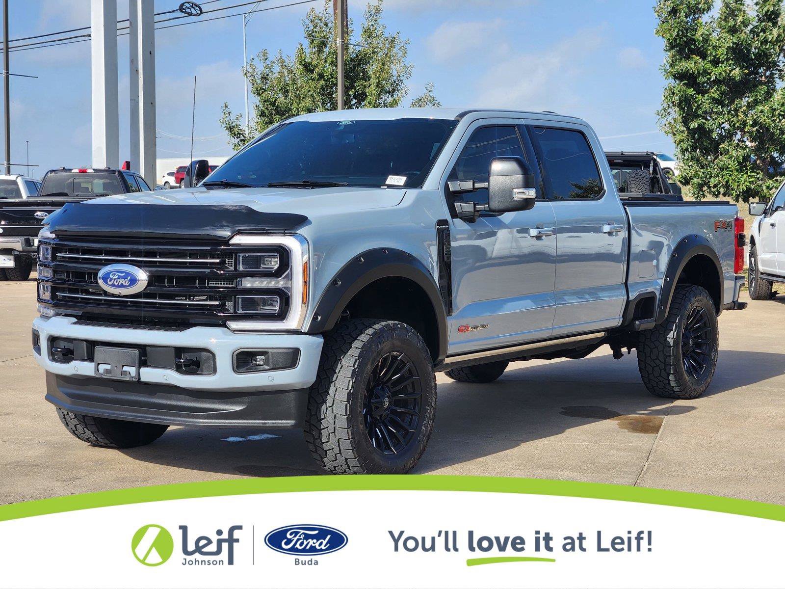Used 2025 Ford F350 Platinum w/ FX4 Off-Road Package AWD/4WD image 3