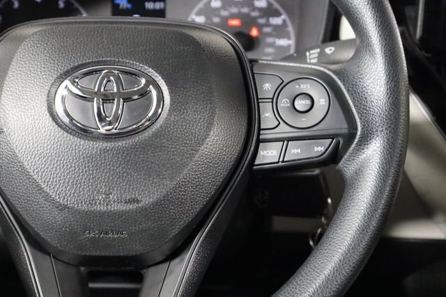 Used 2025 Toyota Corolla LE FWD image 12