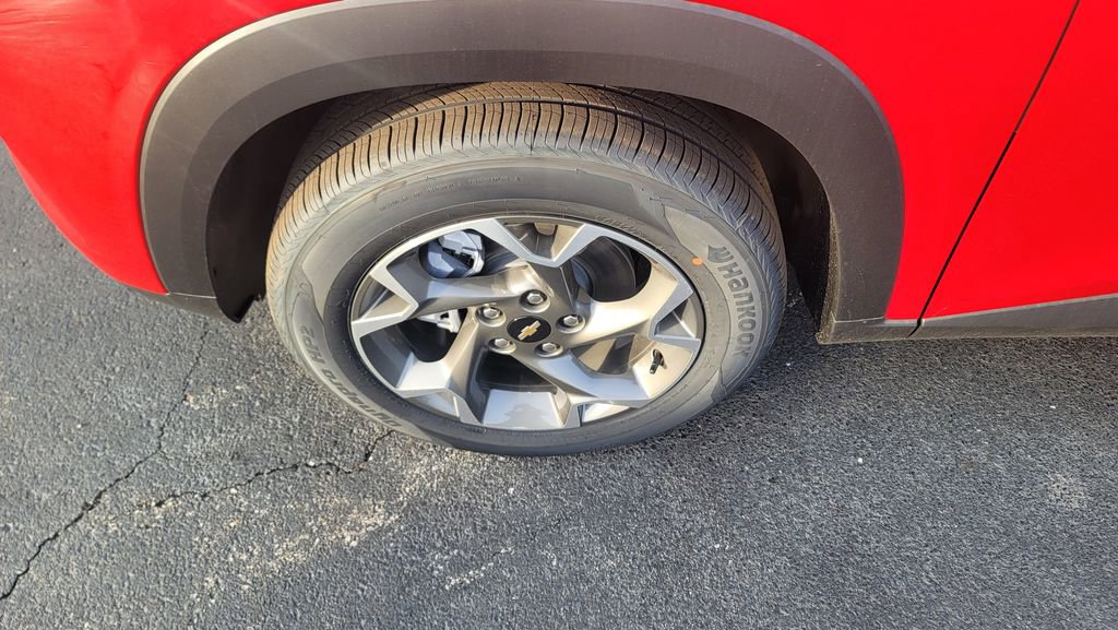 New 2026 Chevrolet Trax LT image 6