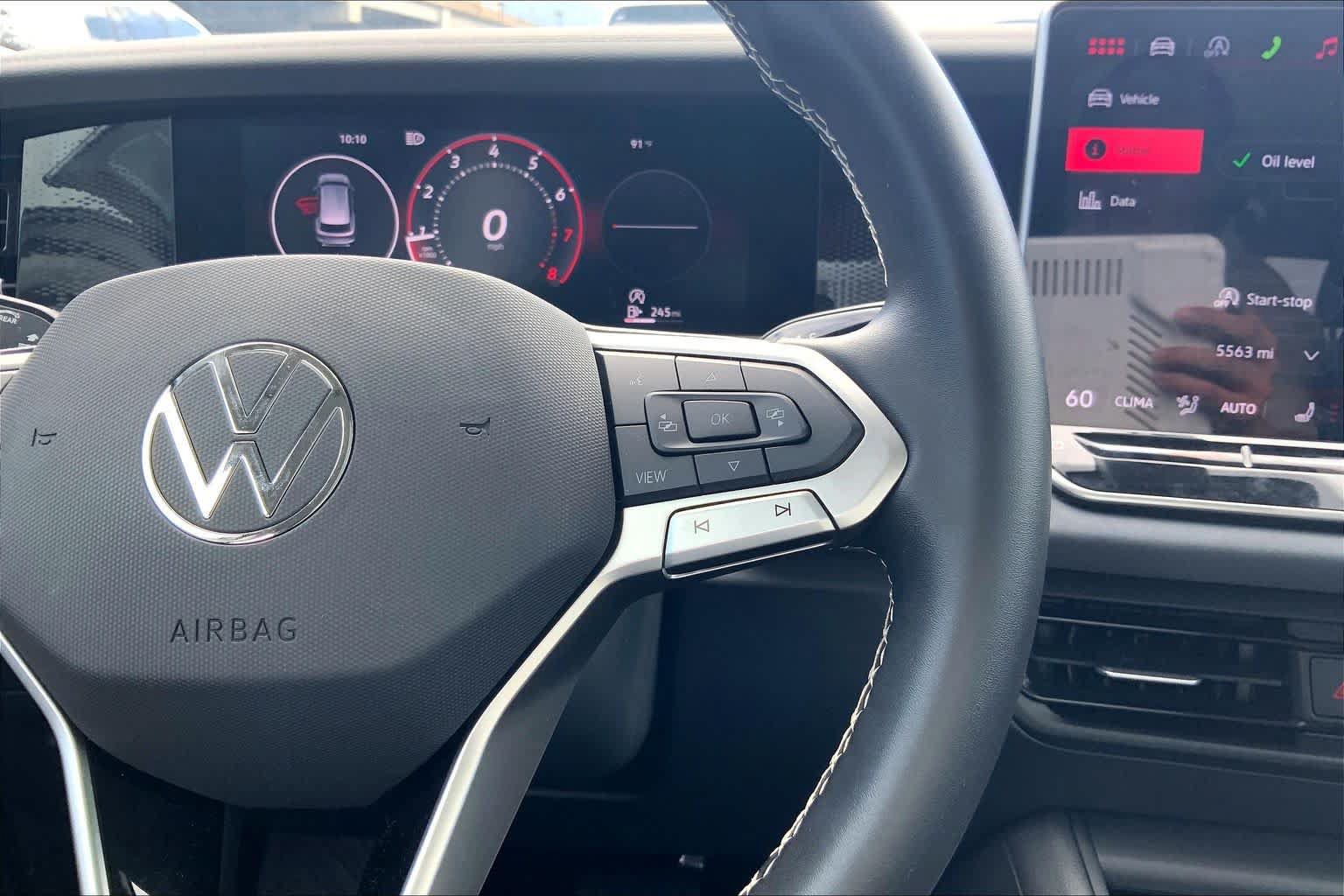 Certified 2026 Volkswagen Tiguan SE FWD image 25