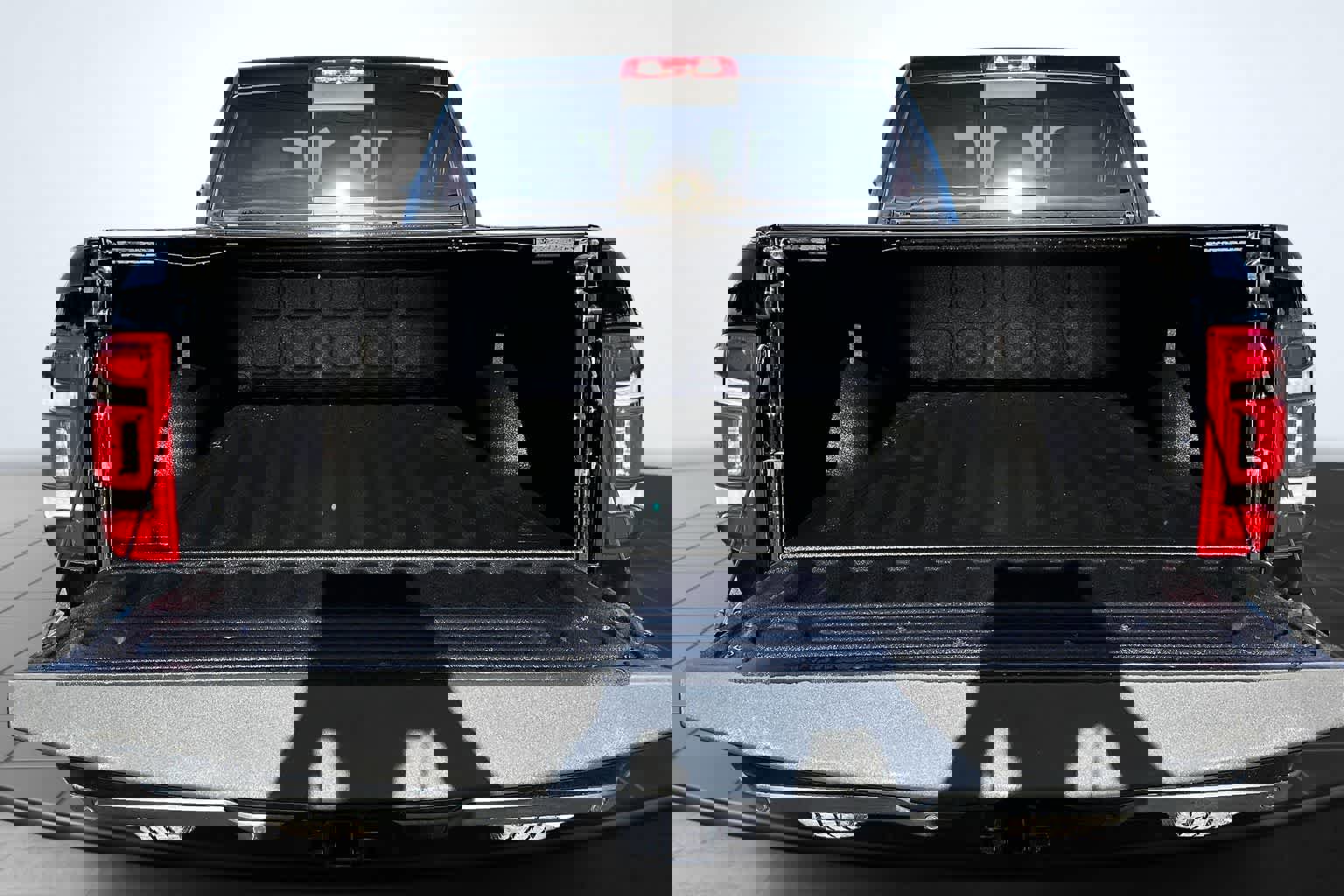 Used 2024 RAM 2500 Laramie w/ Safety Group image 19