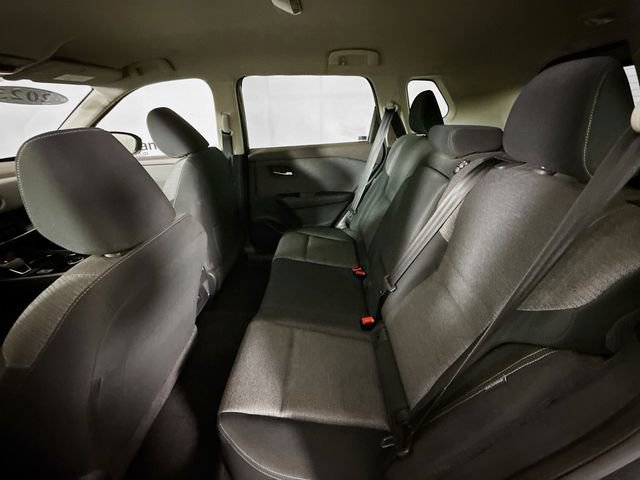 Used 2023 Nissan Rogue SV image 25