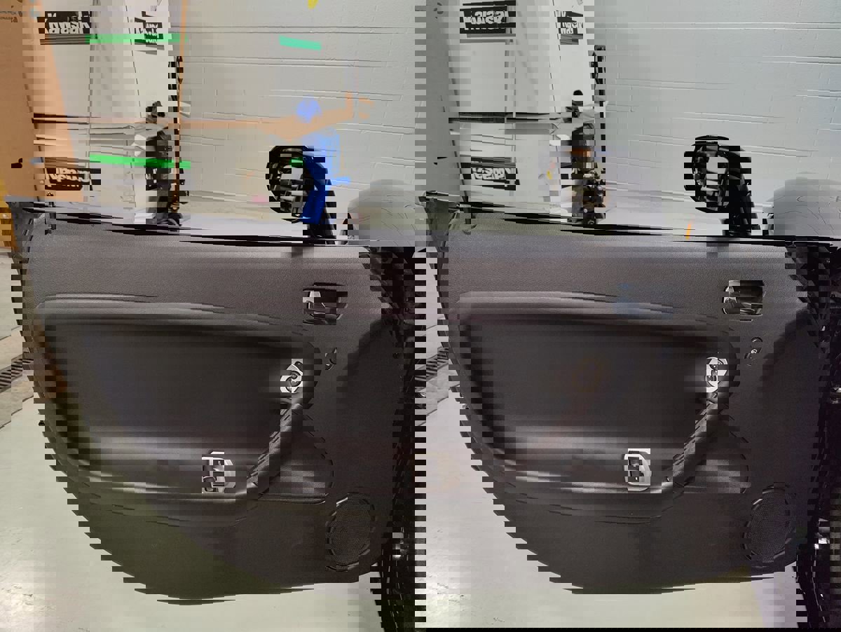 Used 2008 Pontiac Solstice GXP w/ Premium Package image 19