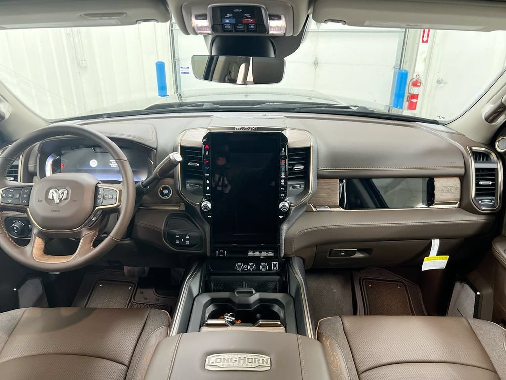 Used 2026 RAM 2500 Limited AWD/4WD image 10