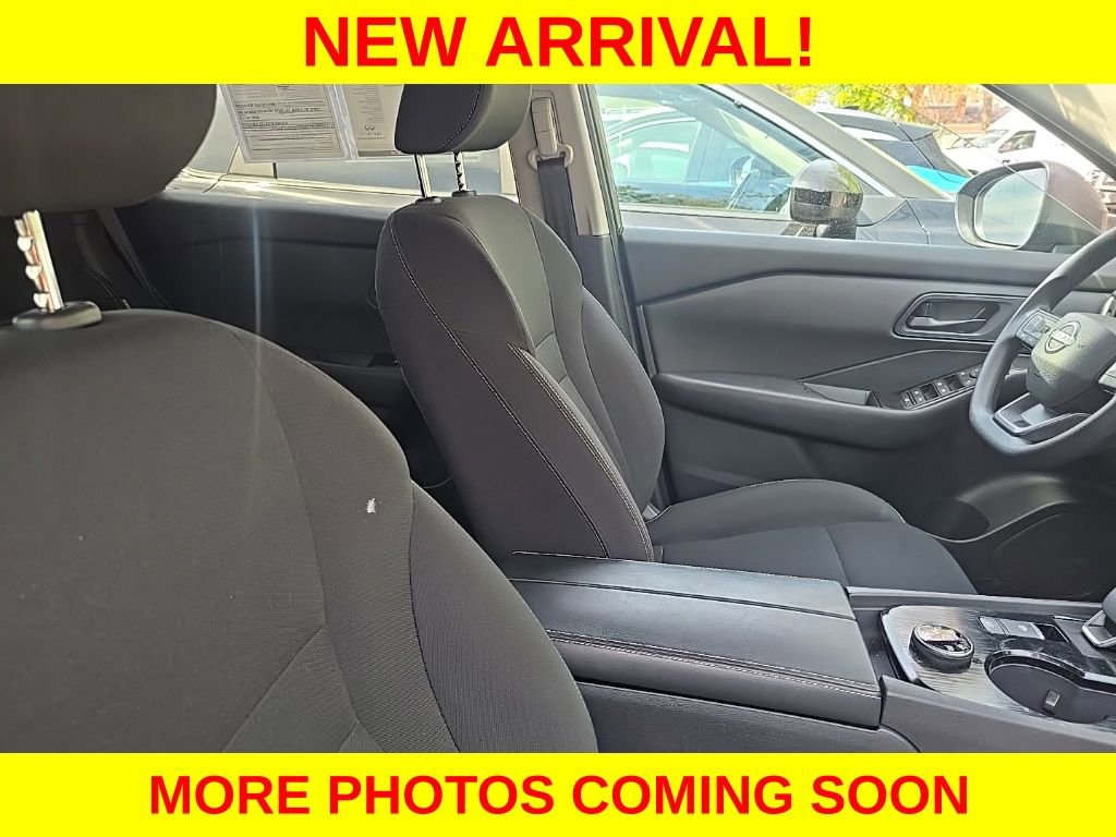 Used 2025 Nissan Rogue S AWD/4WD image 7