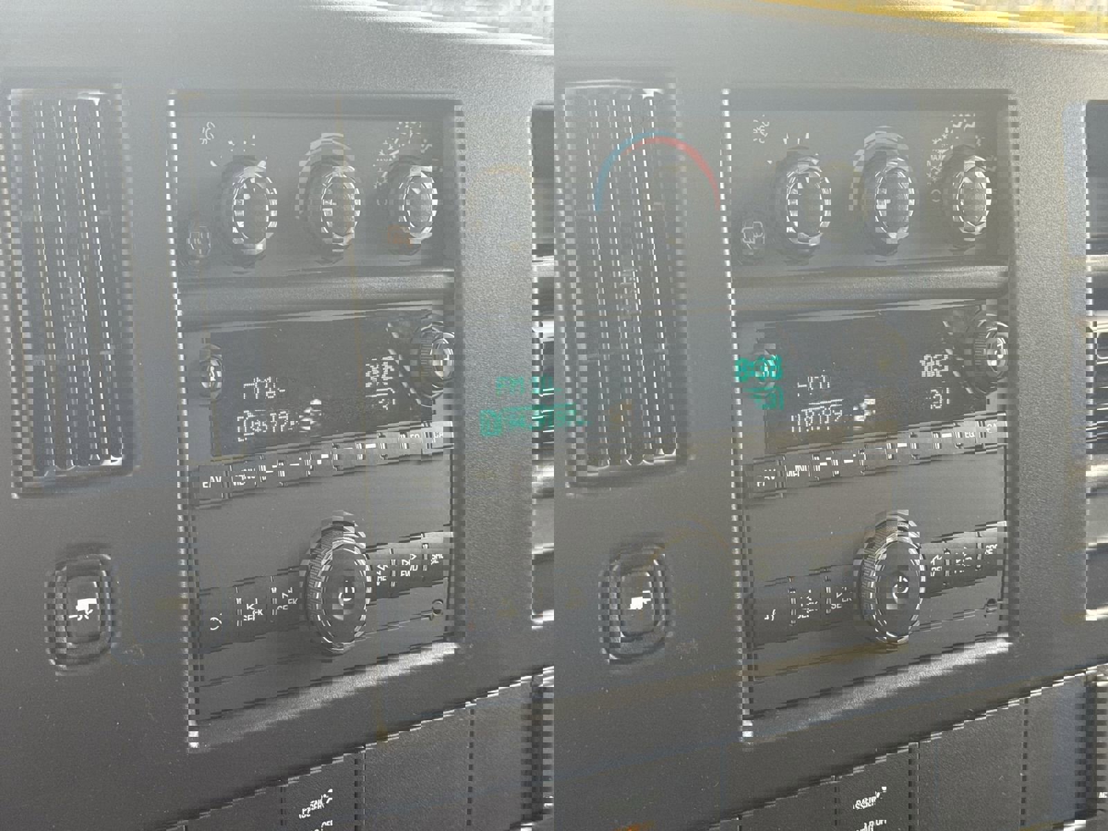 Used 2024 GMC Savana 2500 w/ Driver Convenience Package image 23