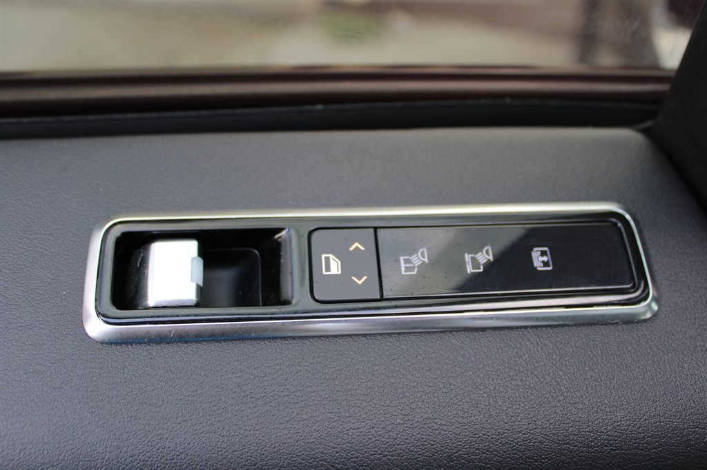 Used 2018 Land Rover Range Rover Supercharged image 26