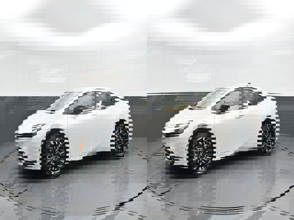 New 2026 Toyota Prius Plug-In Hybrid image 7