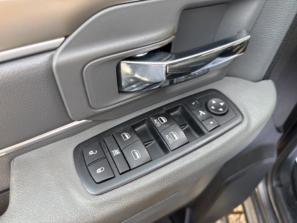 Used 2016 RAM 1500 Big Horn image 11