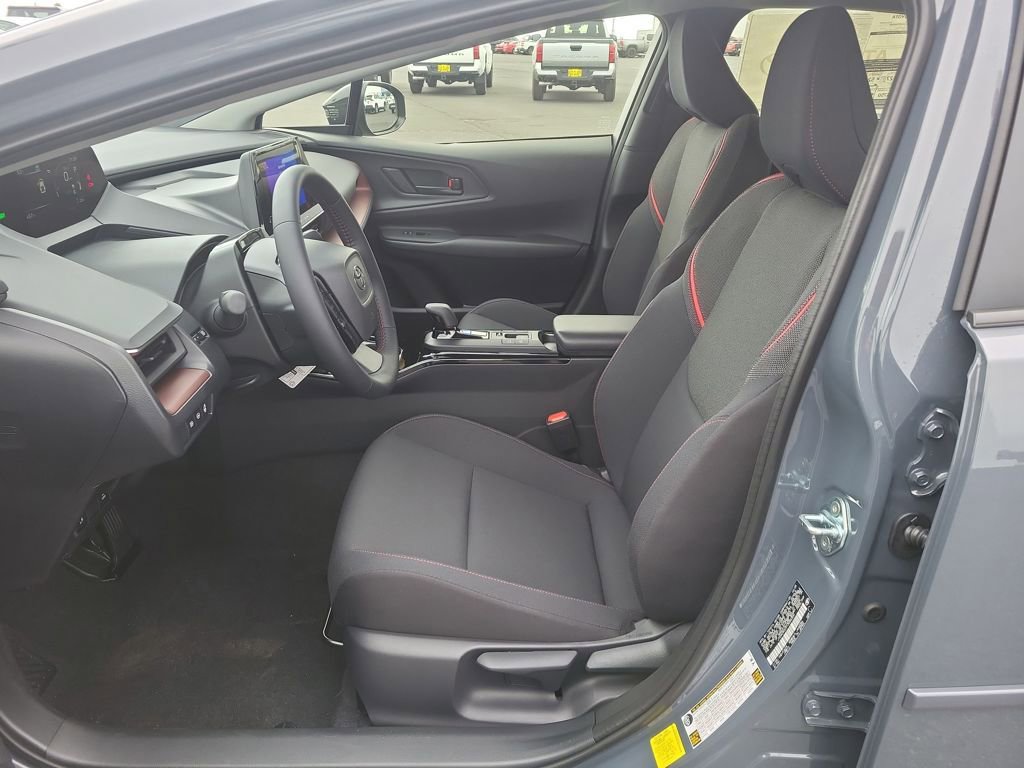 New 2026 Toyota Prius Plug-In Hybrid FWD image 10