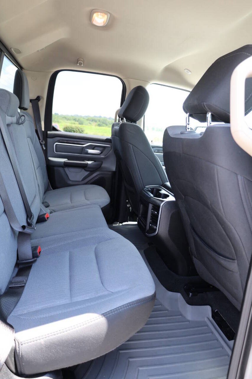 Used 2020 RAM 1500 Big Horn AWD/4WD image 16