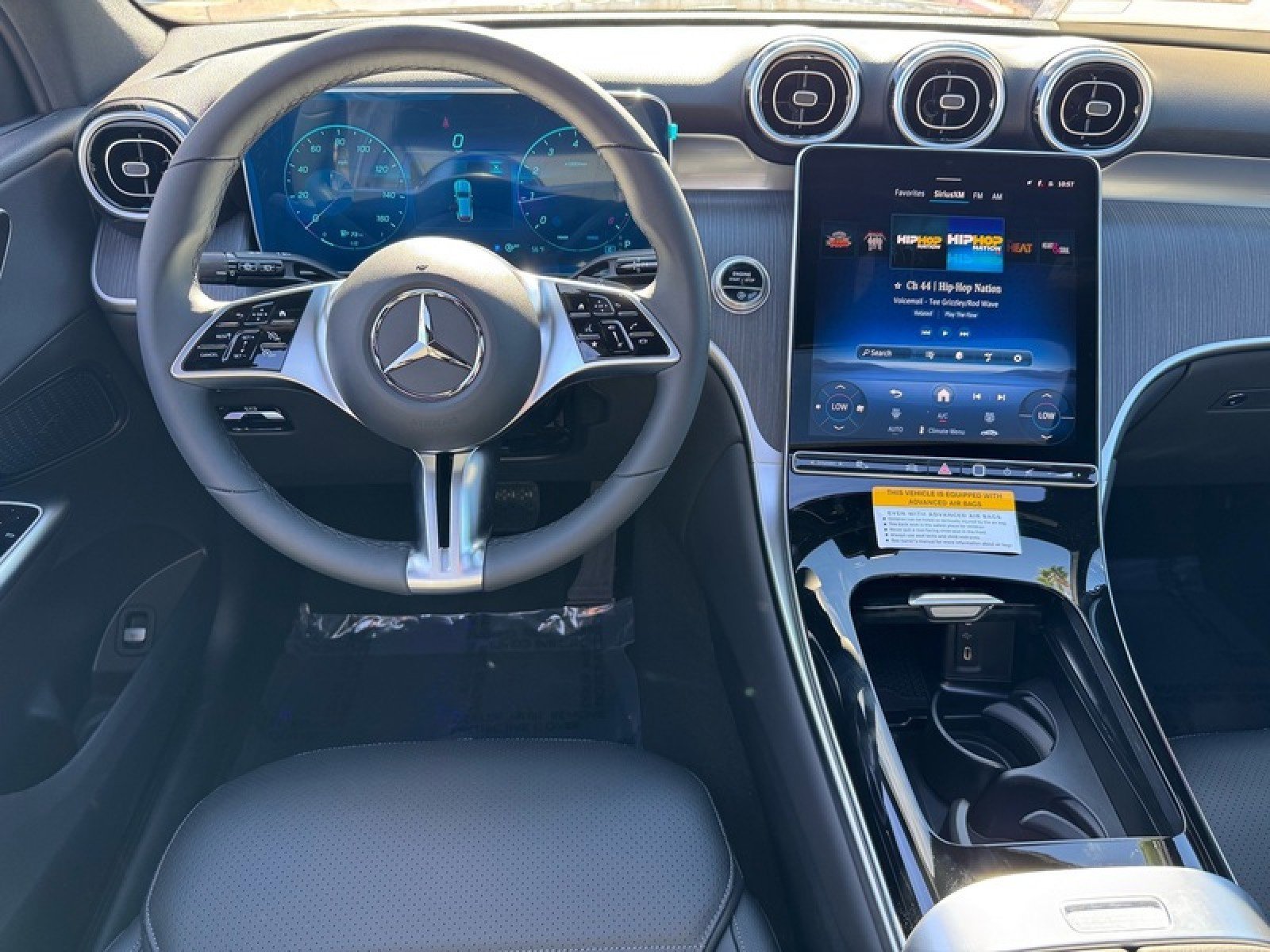 New 2026 Mercedes-Benz GLC 300 image 15