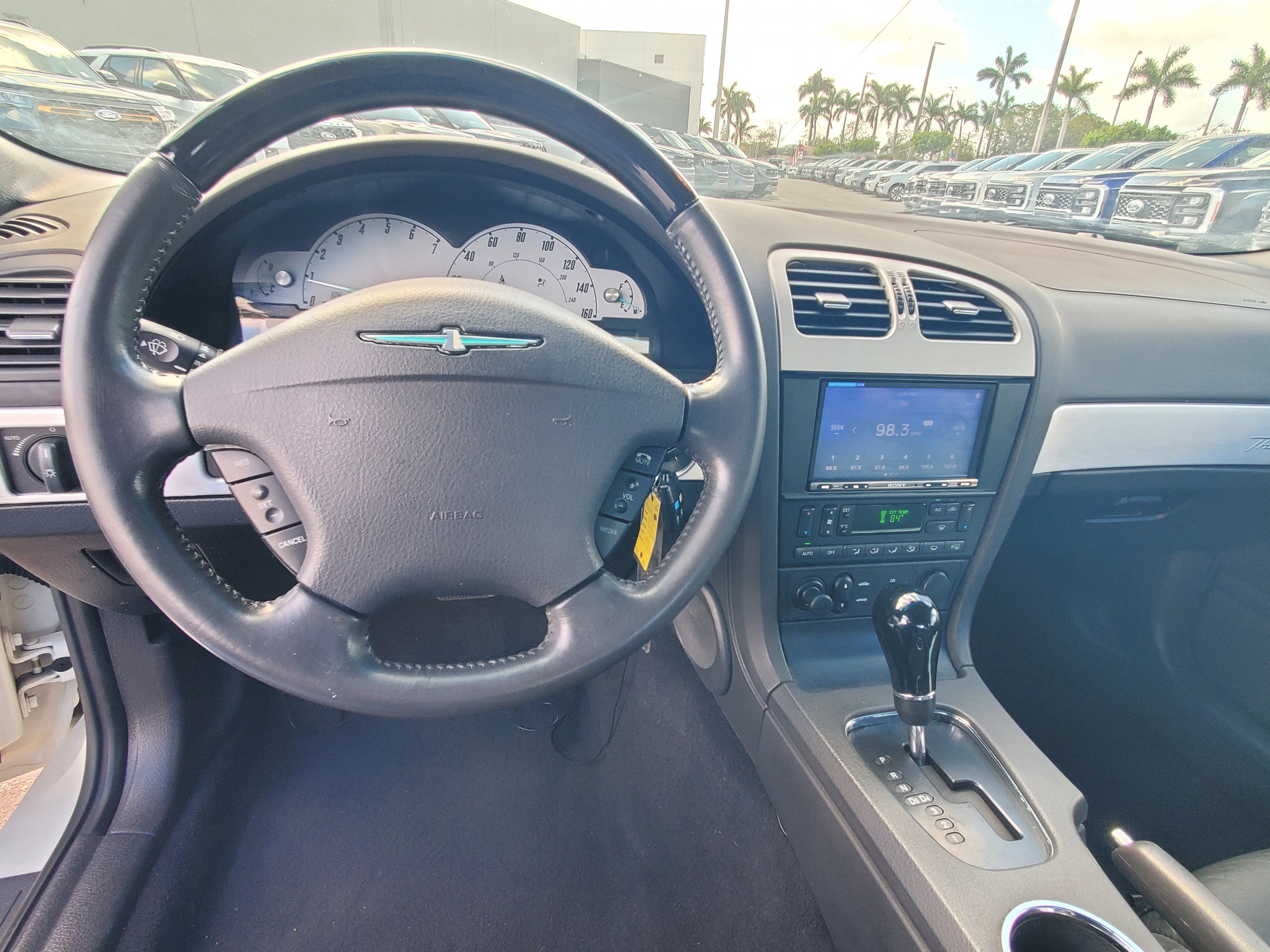 Used 2002 Ford Thunderbird image 14