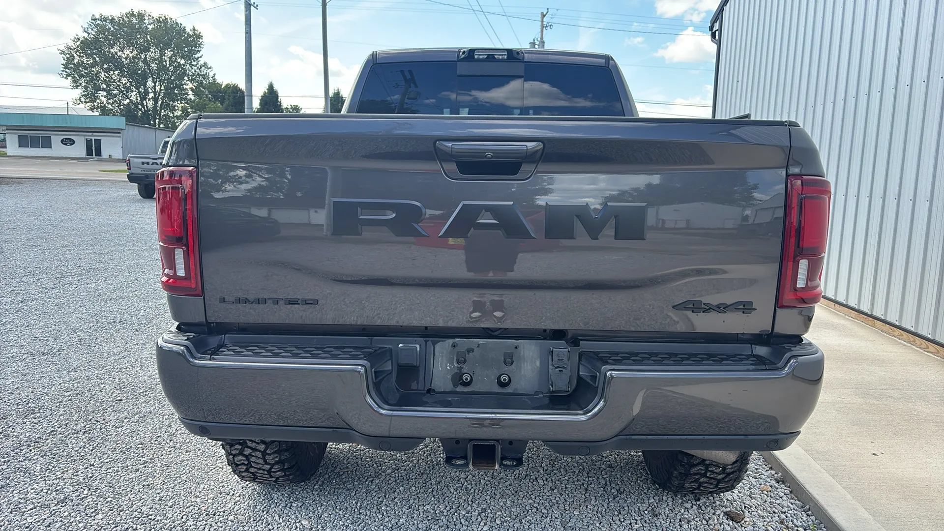 Used 2025 RAM 2500 Limited AWD/4WD image 6