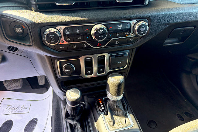 Used 2024 Jeep Wrangler Sport AWD/4WD image 8
