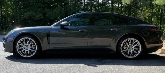 Used 2021 Porsche Panamera image 4
