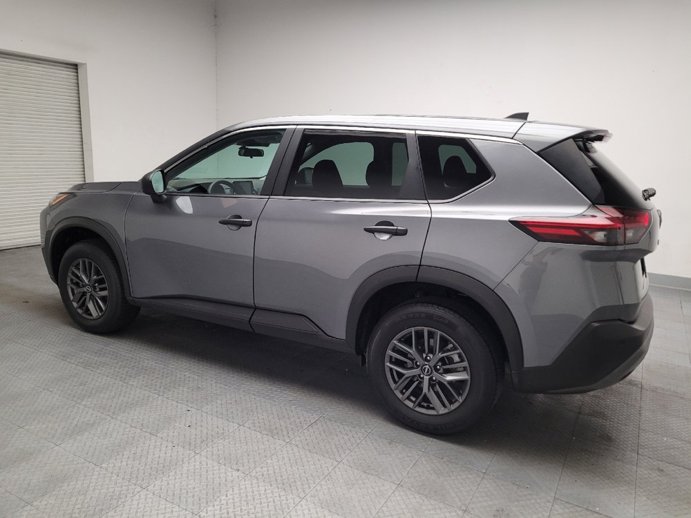 Used 2023 Nissan Rogue S FWD image 3