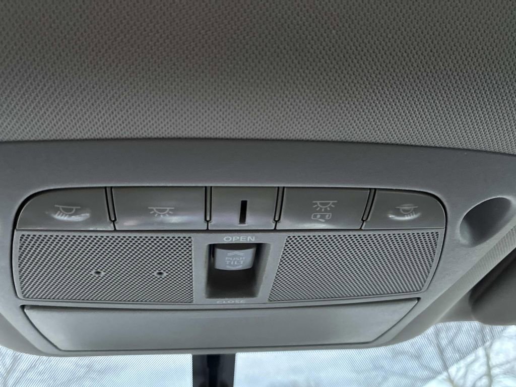 Used 2018 Nissan Murano SL w/ Moonroof Package image 38