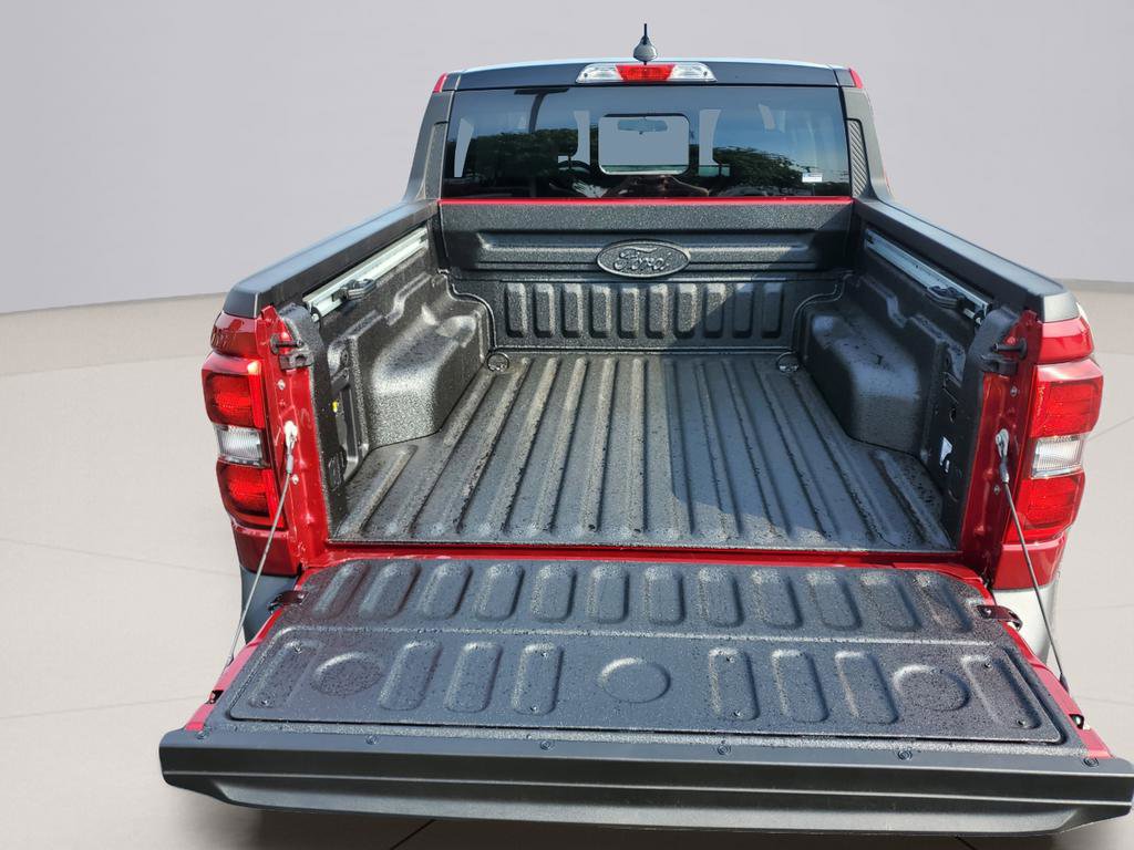 New 2025 Ford Maverick Lariat w/ Black Appearance Package image 10