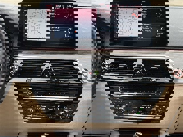 Used 2023 BMW 530e image 17