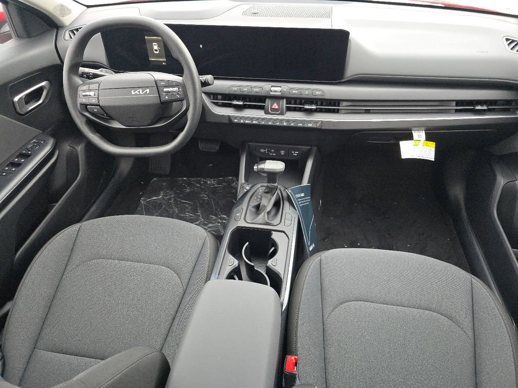New 2025 Kia K4 LXS image 19