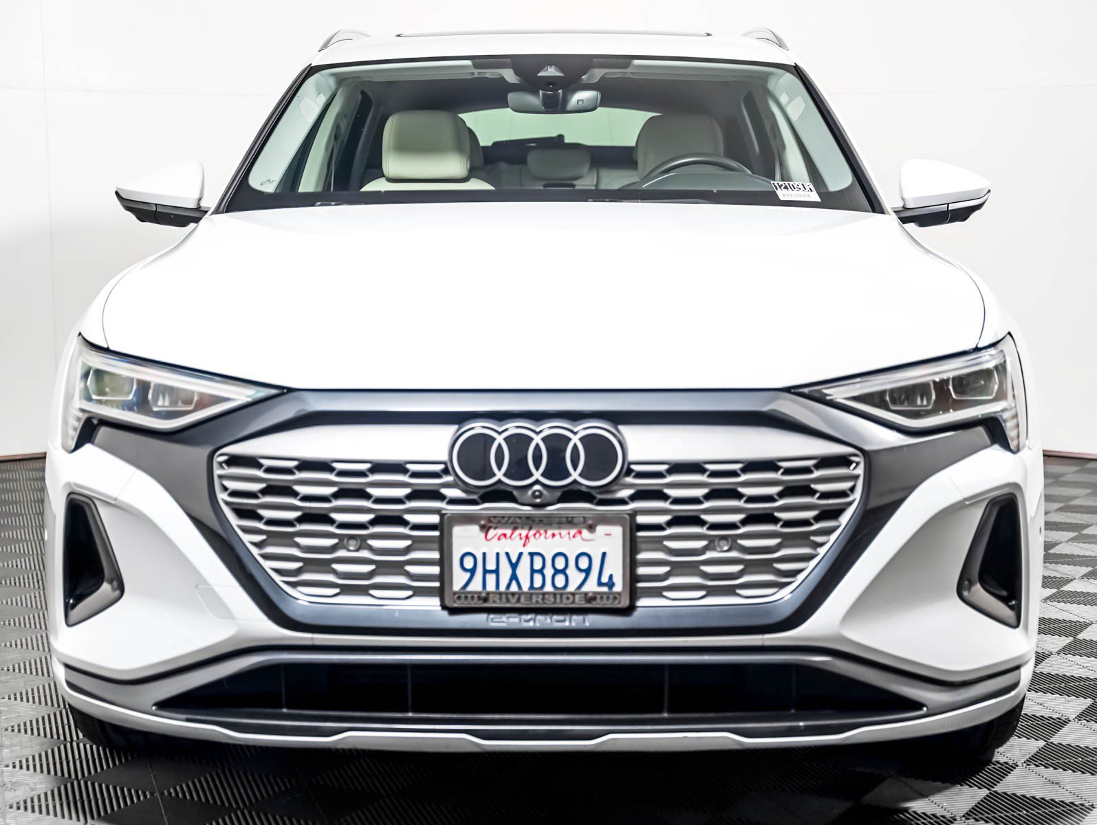 Used 2024 Audi Q8 e-tron Premium Plus w/ Premium Plus Package AWD/4WD image 9