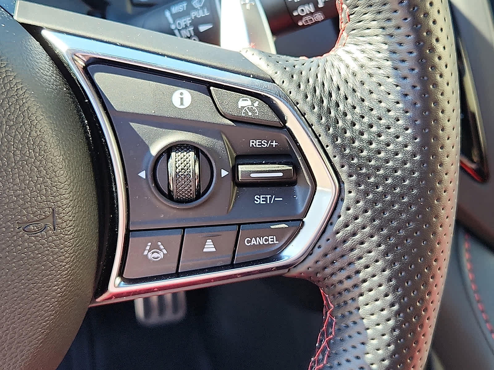 Certified 2025 Acura RDX A-Spec image 25