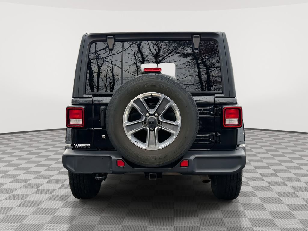 Used 2018 Jeep Wrangler Unlimited Sahara w/ Dual Top Group image 10