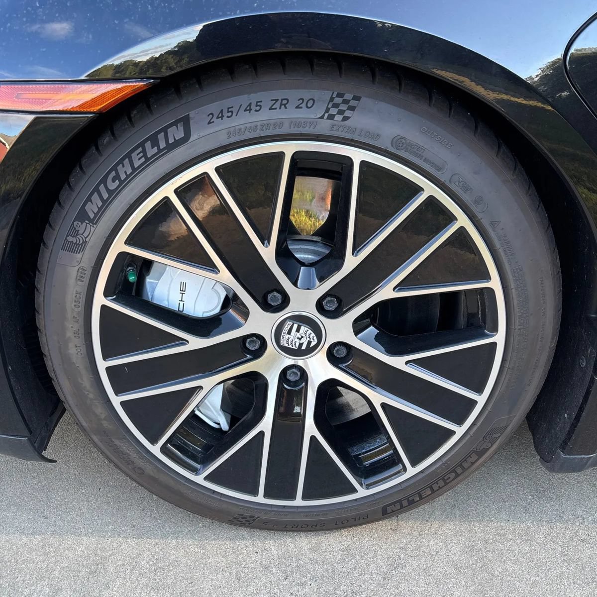 Used 2020 Porsche Taycan 4S w/ Premium Package AWD/4WD image 9
