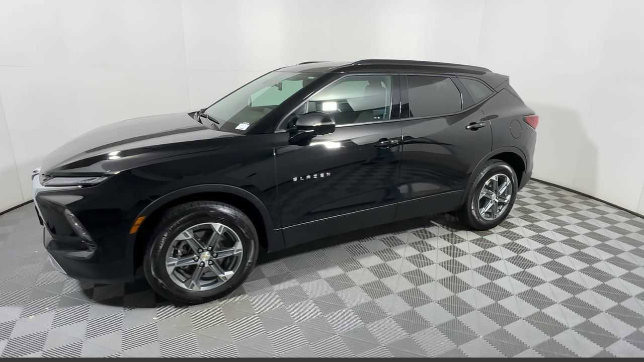 Certified 2024 Chevrolet Blazer LT image 4