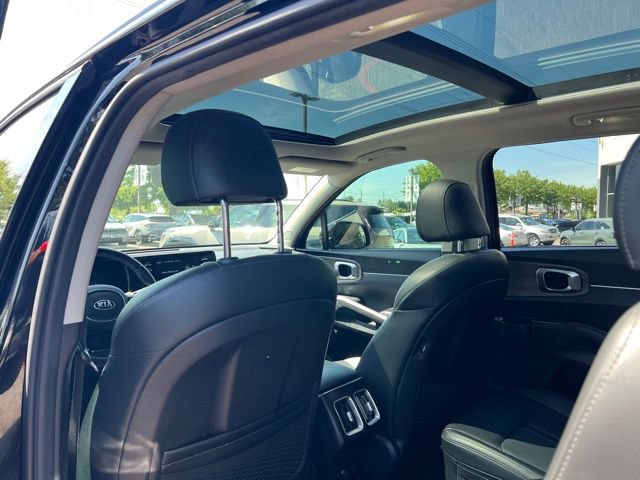 Used 2021 Kia Sorento EX w/ Panoramic Sunroof Package AWD/4WD image 11