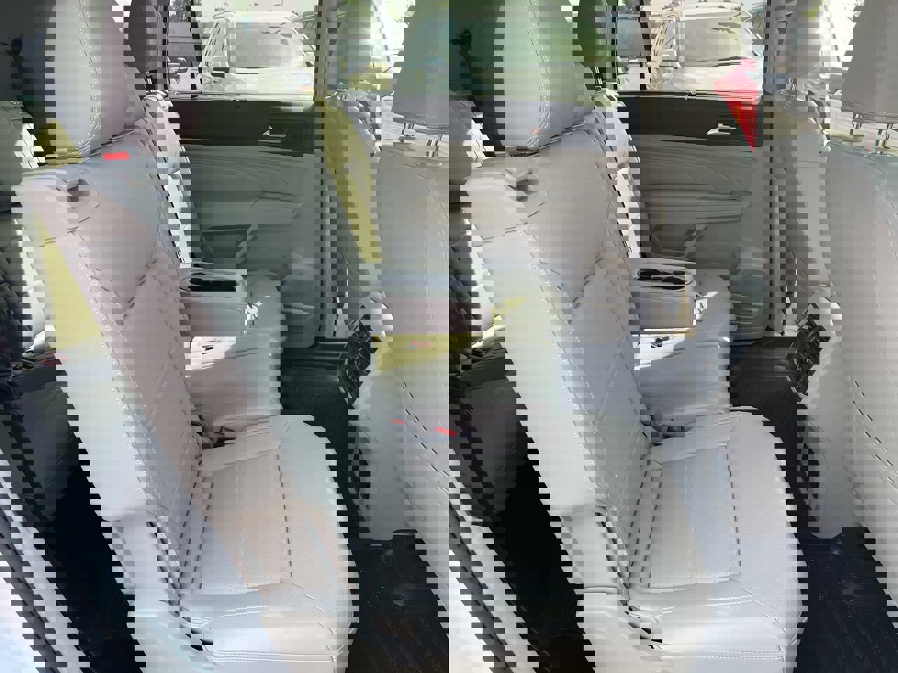 Used 2023 Volkswagen Atlas SE image 25