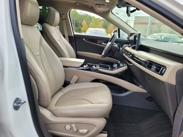 Used 2022 Lincoln Nautilus Reserve image 17