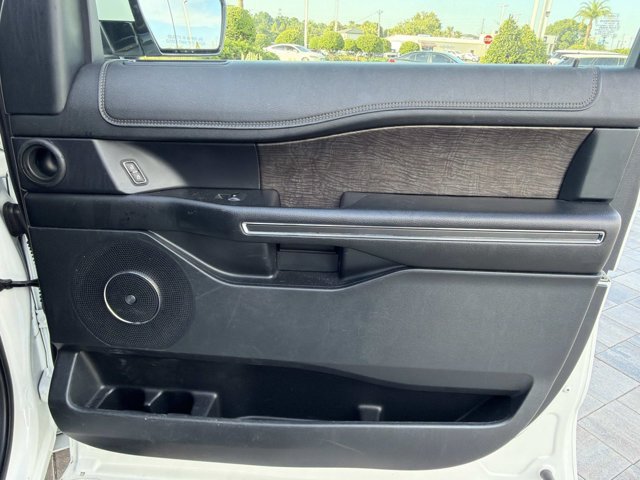Used 2021 Ford Expedition Max Limited AWD/4WD image 17