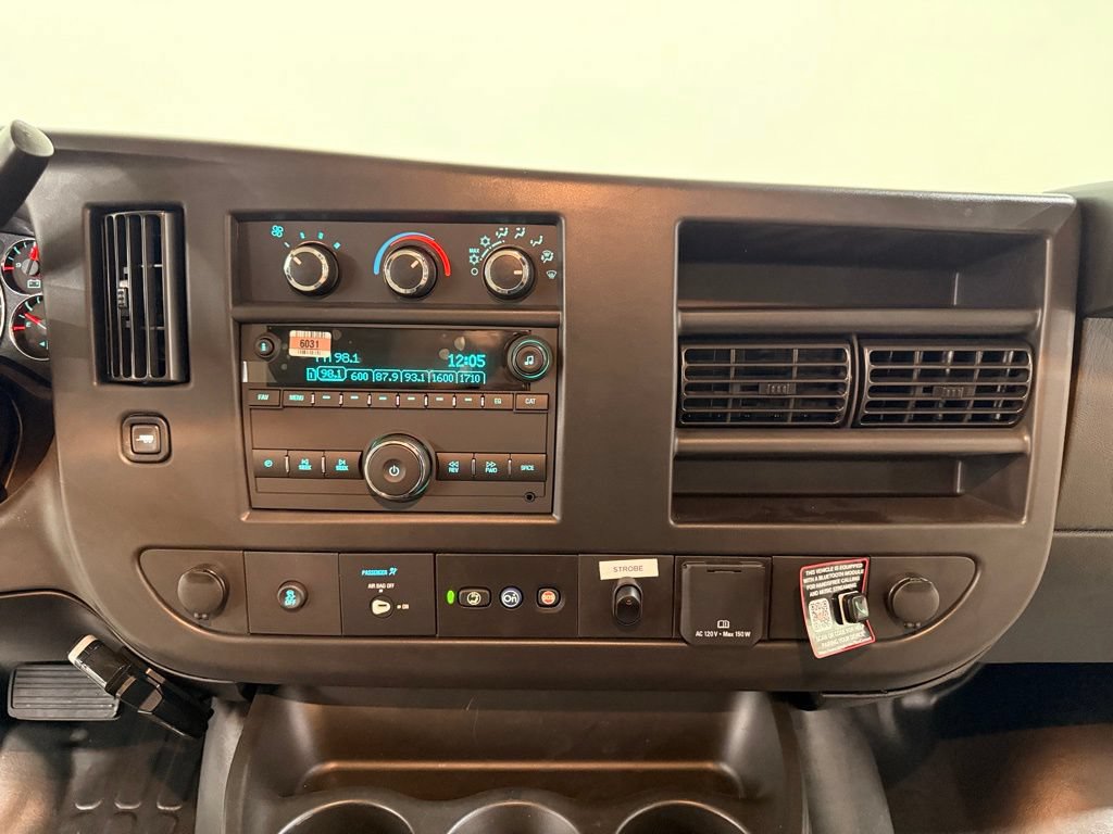 New 2025 Chevrolet Express 3500 w/ Power Convenience Package RWD image 20