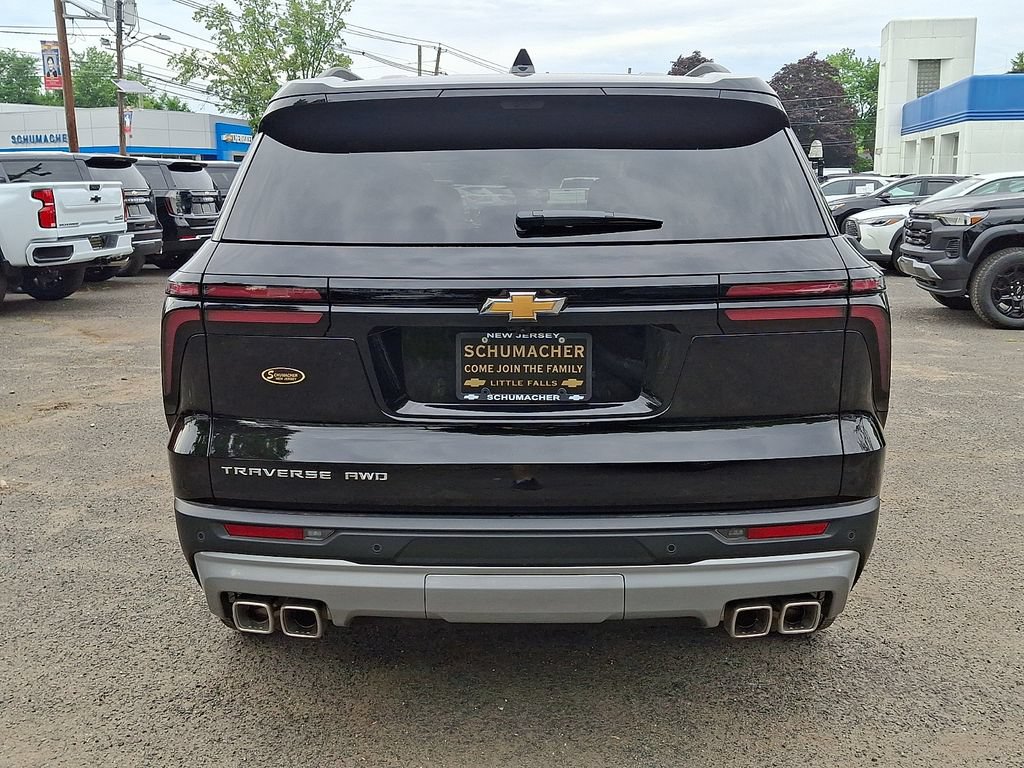 Used 2026 Chevrolet Traverse LT w/ Driver Confidence Package AWD/4WD image 7