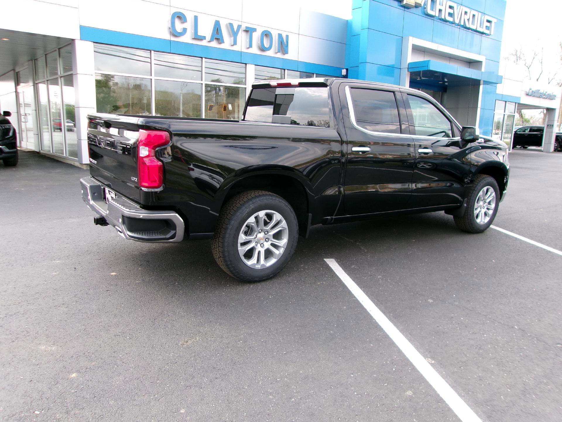 New 2026 Chevrolet Silverado 1500 LTZ w/ LTZ Premium Package image 3