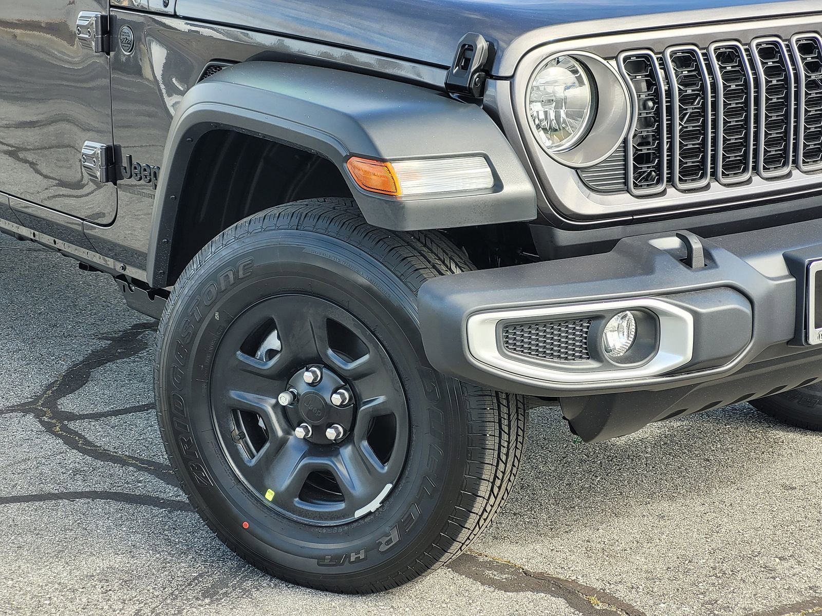 New 2026 Jeep Gladiator Sport image 6