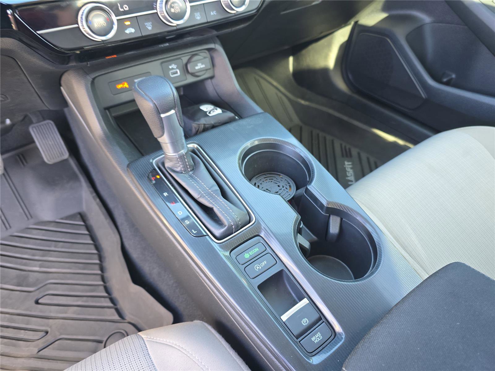 Used 2022 Honda Civic LX image 28