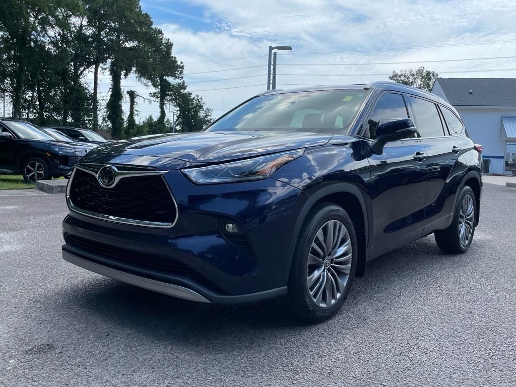 Used 2021 Toyota Highlander Platinum image 31