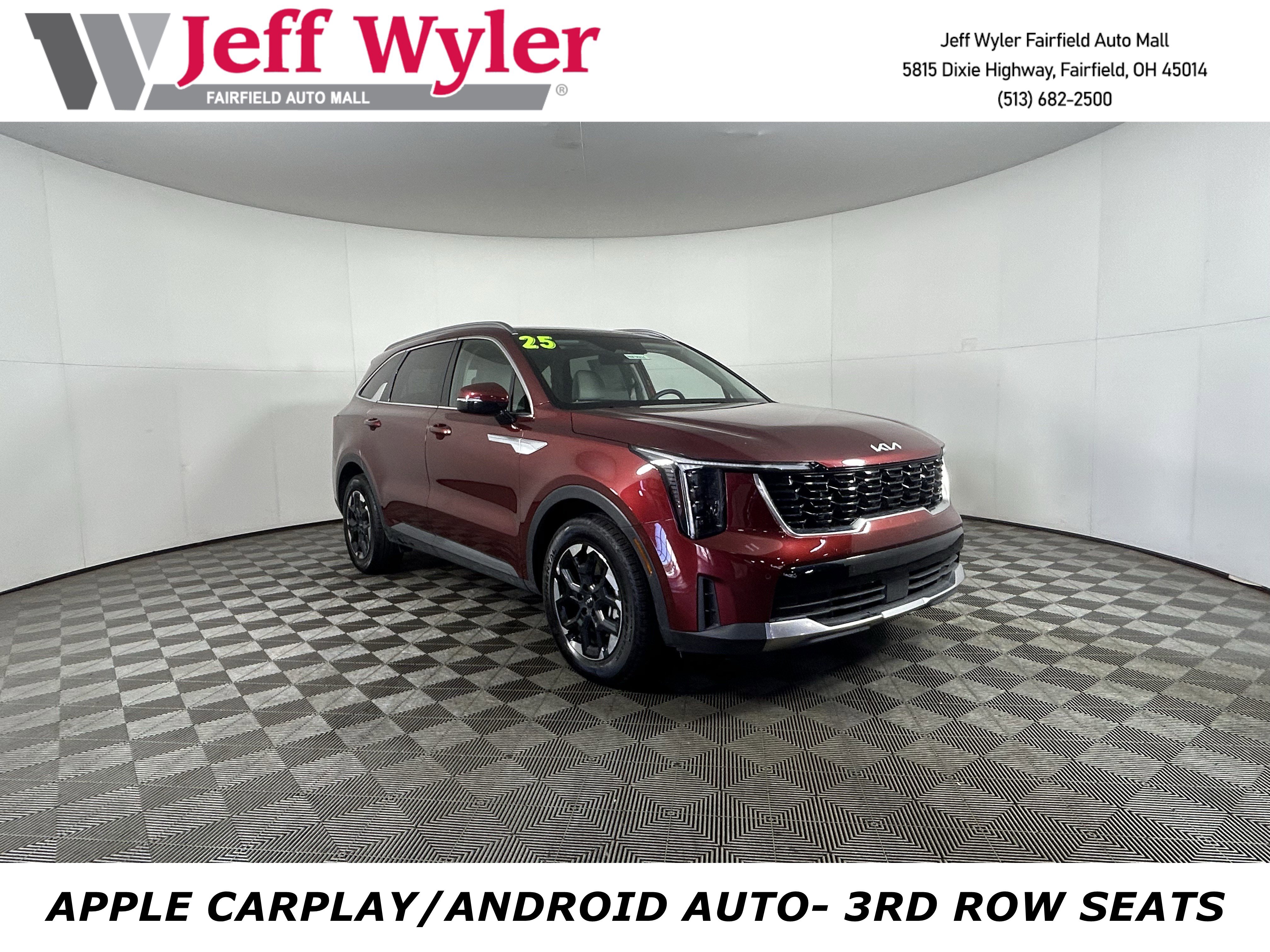 Used 2025 Kia Sorento S w/ Panoramic Sunroof Package image 1