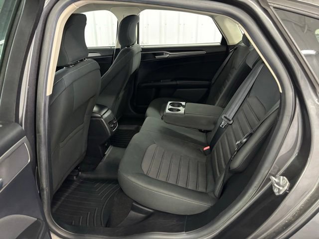 Used 2019 Ford Fusion SE FWD image 11
