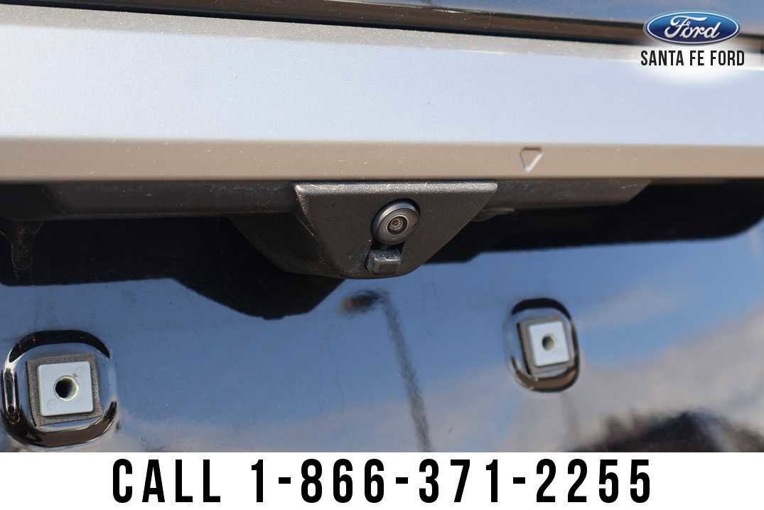 Used 2024 Ford Expedition XLT image 7