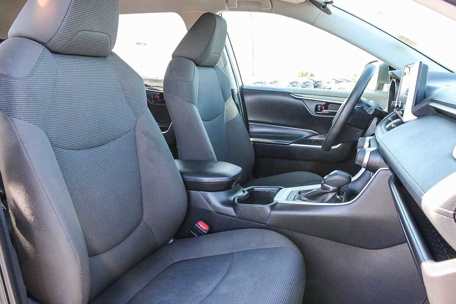 Used 2024 Toyota RAV4 LE image 16