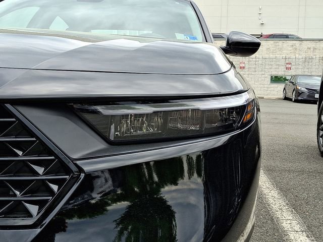 Used 2025 Honda Accord SE image 8
